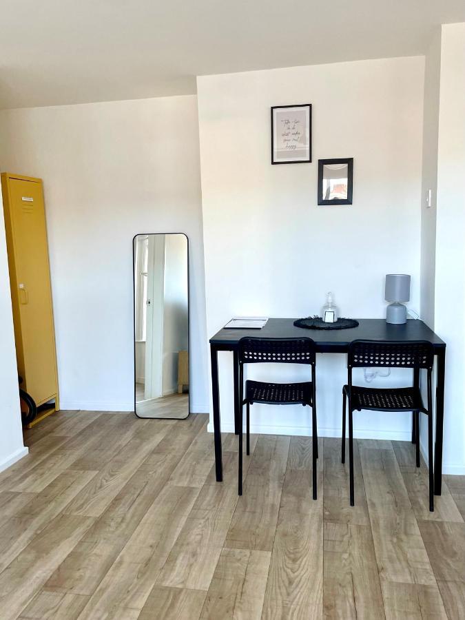 Central, Bright & Spacious Apartment - Parking Included Bournemouth Exteriör bild